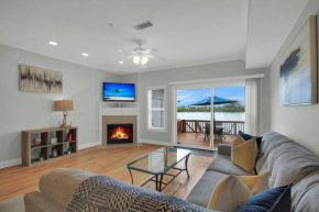 Lakefront 3br Townhome W Stunning Views!